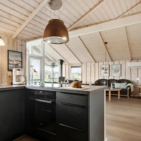 3 Bedroom Gorgeous In *